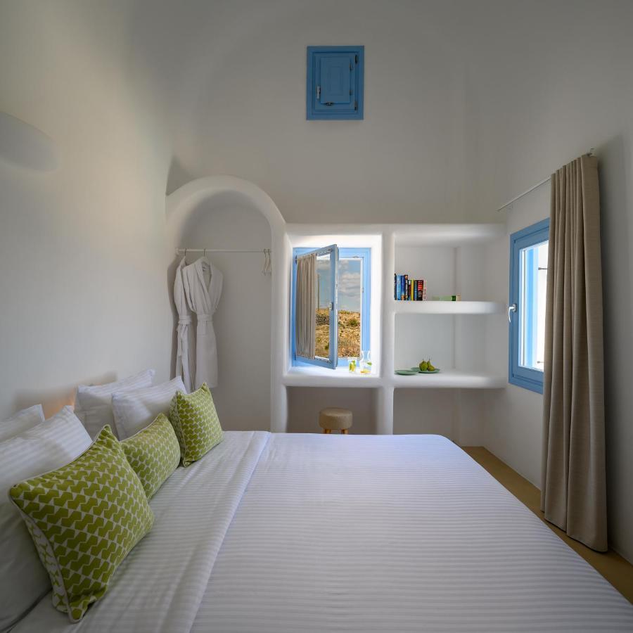 Este Luxury Suites Fira  Dış mekan fotoğraf