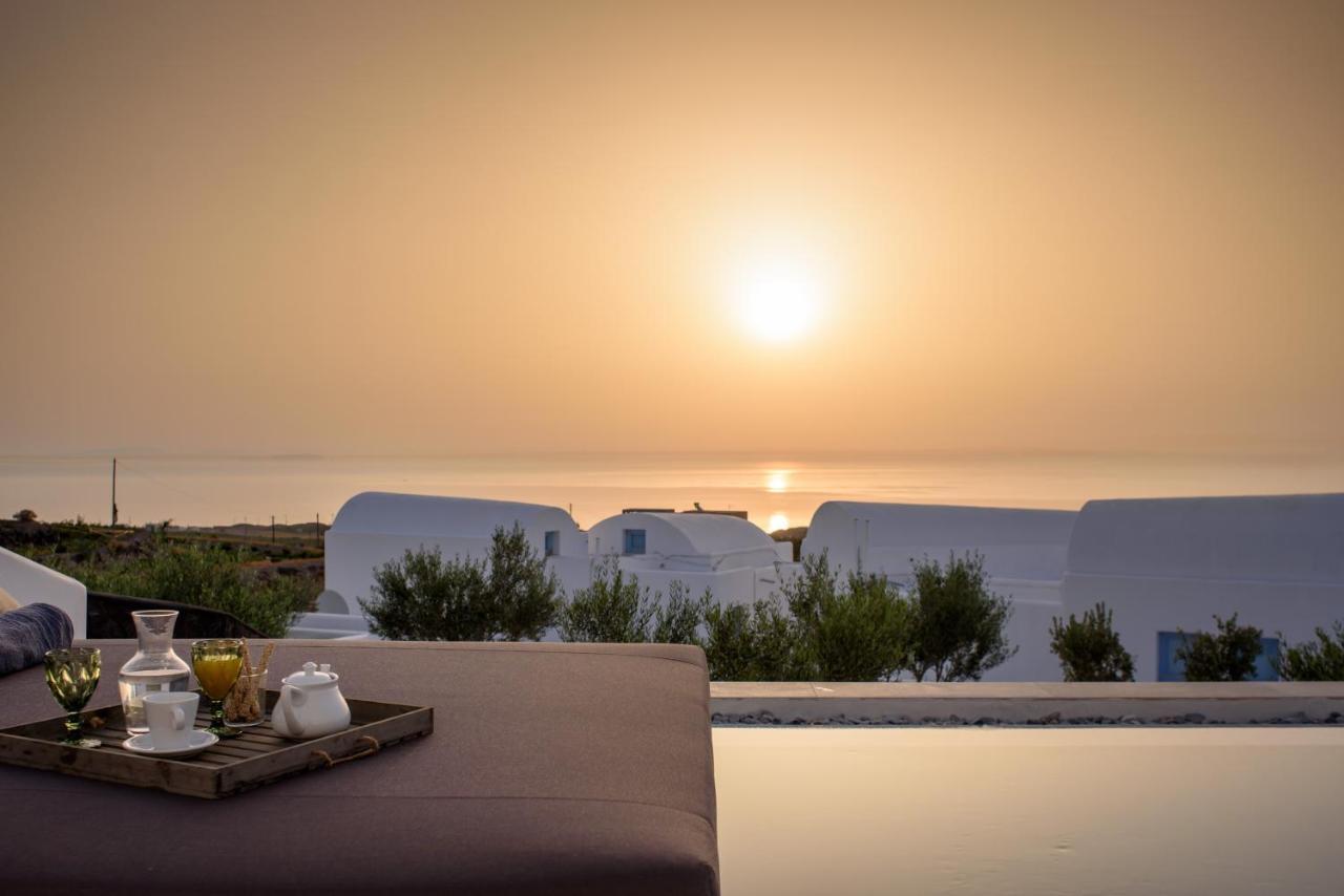 Este Luxury Suites Fira  Dış mekan fotoğraf