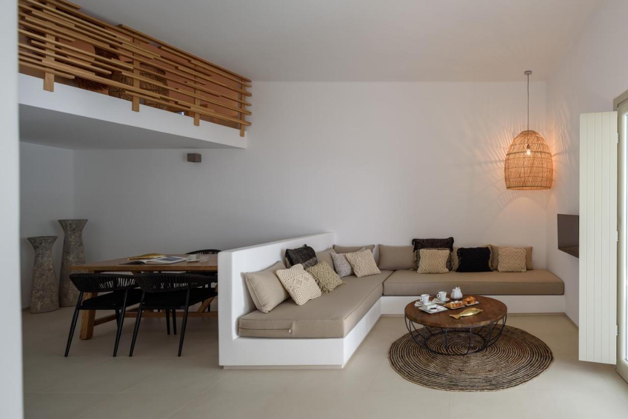 Este Luxury Suites Fira  Dış mekan fotoğraf